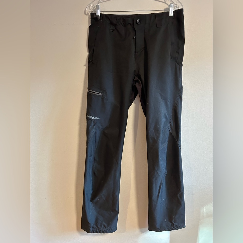 🏔️ Patagonia Women’s Black Outdoor Pants – Size 8